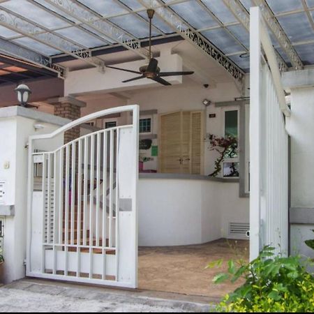Nautilus Bay Home Inn Τζωρτζ Τάουν Εξωτερικό φωτογραφία